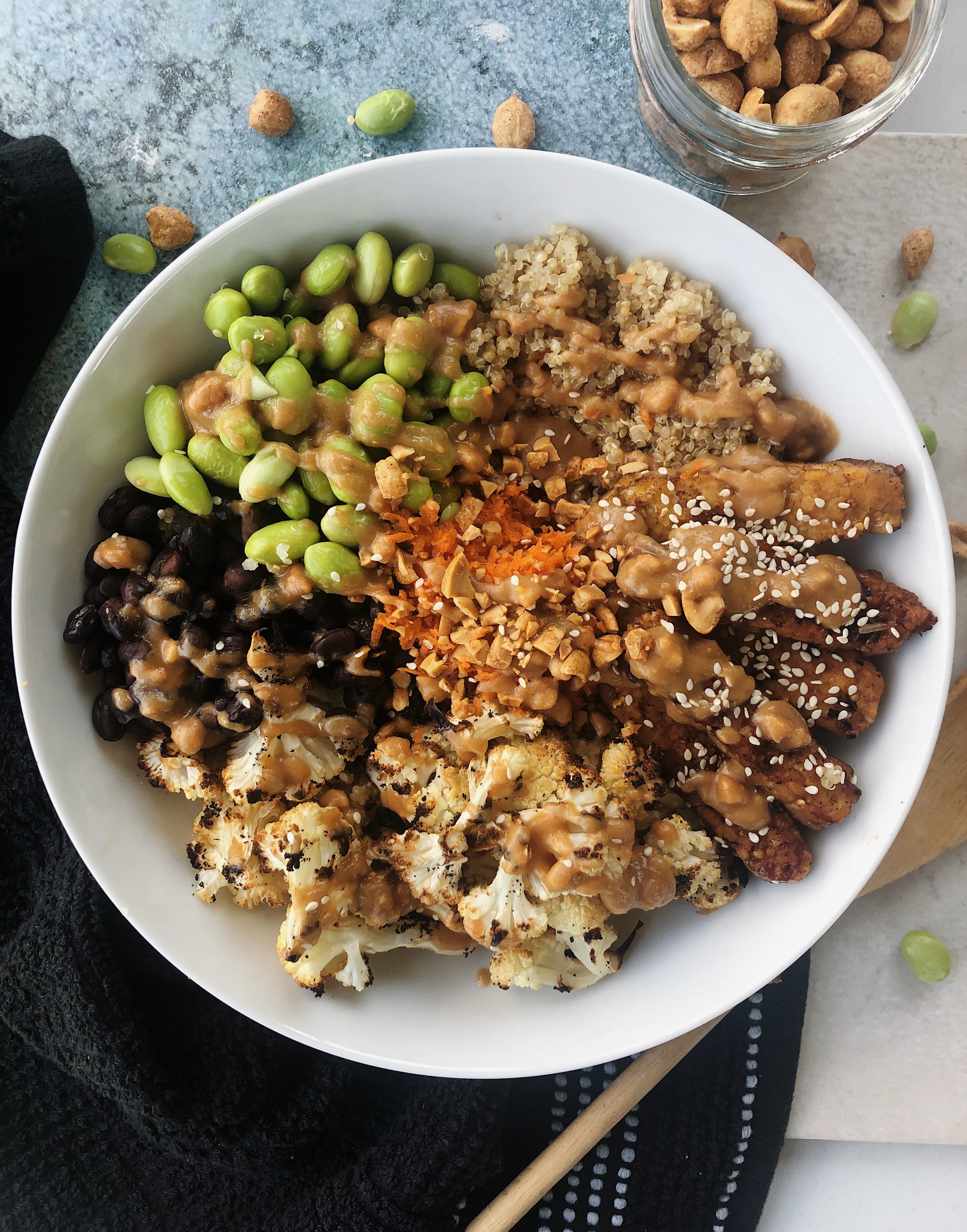 thai peanut quinoa bowl