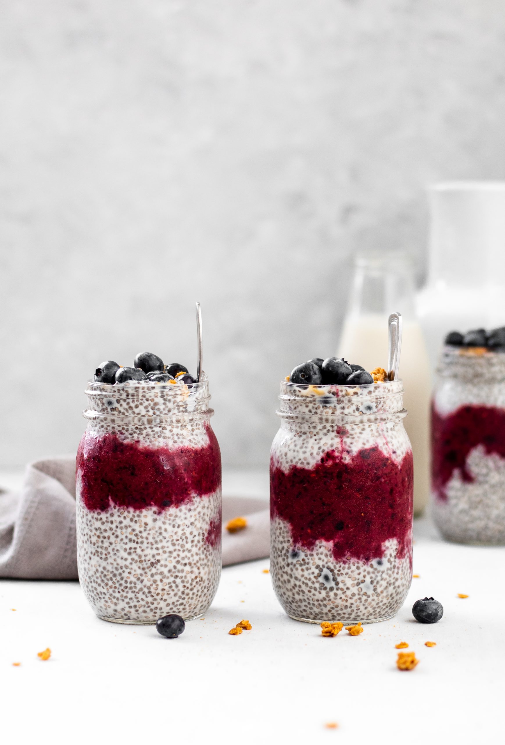 mixed berry chia seed pudding