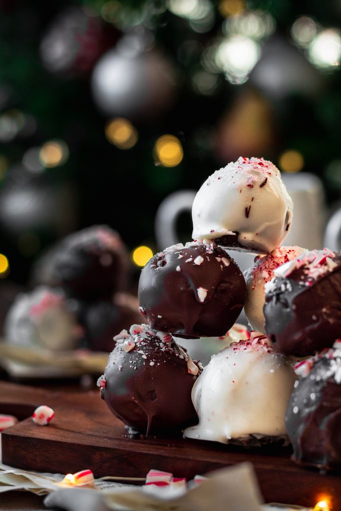 Vegan Chocolate Peppermint Cake Truffles – Plantiful Emma